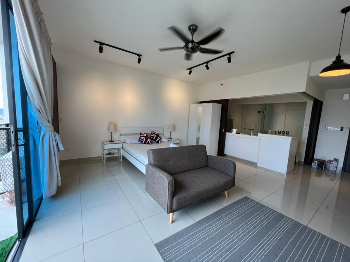 Francesco Suite - Trefoil Setia Alam-Near Setia City Mall & Setia Convention Centre Экстерьер фото
