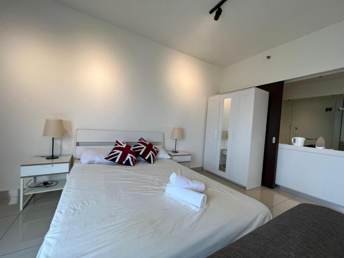 Francesco Suite - Trefoil Setia Alam-Near Setia City Mall & Setia Convention Centre Экстерьер фото